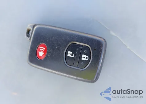 2013 Toyota Prius Two из США, поврежденный, VIN JTDKN3DU1D5630482